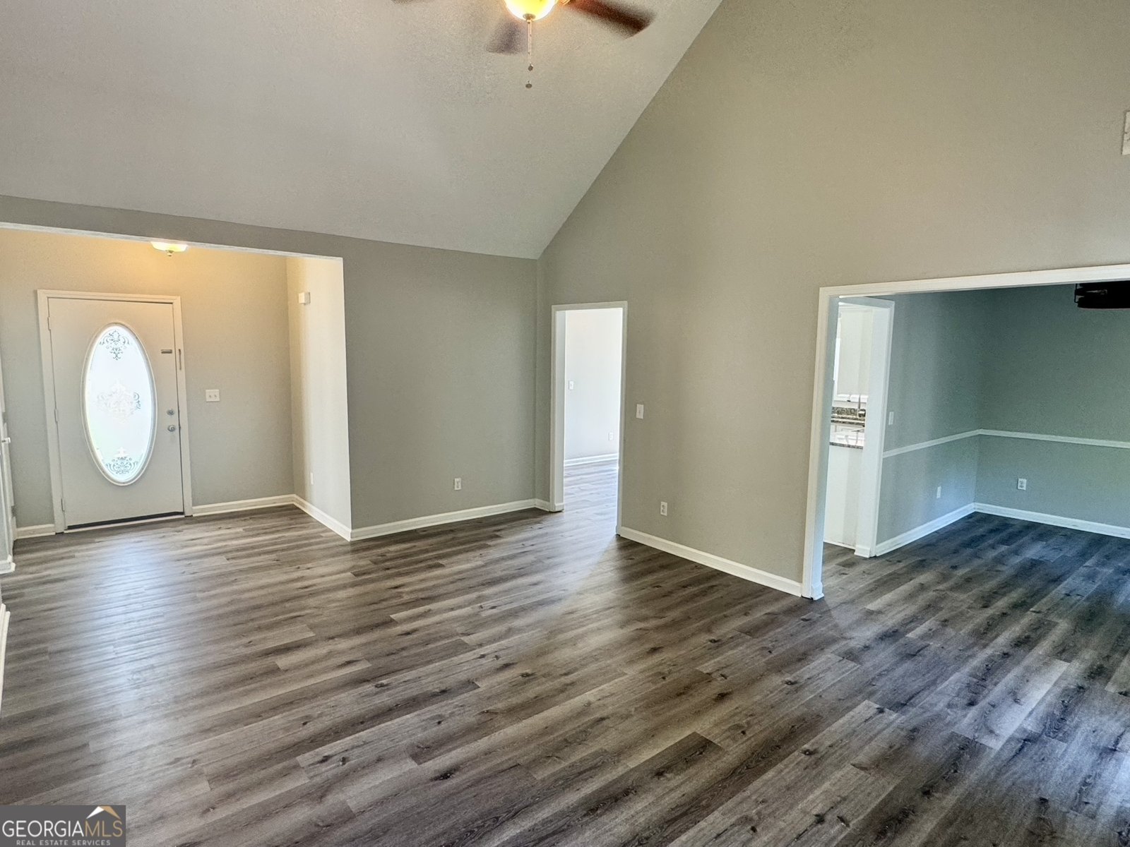929 Kendall Park Drive Winder - 3