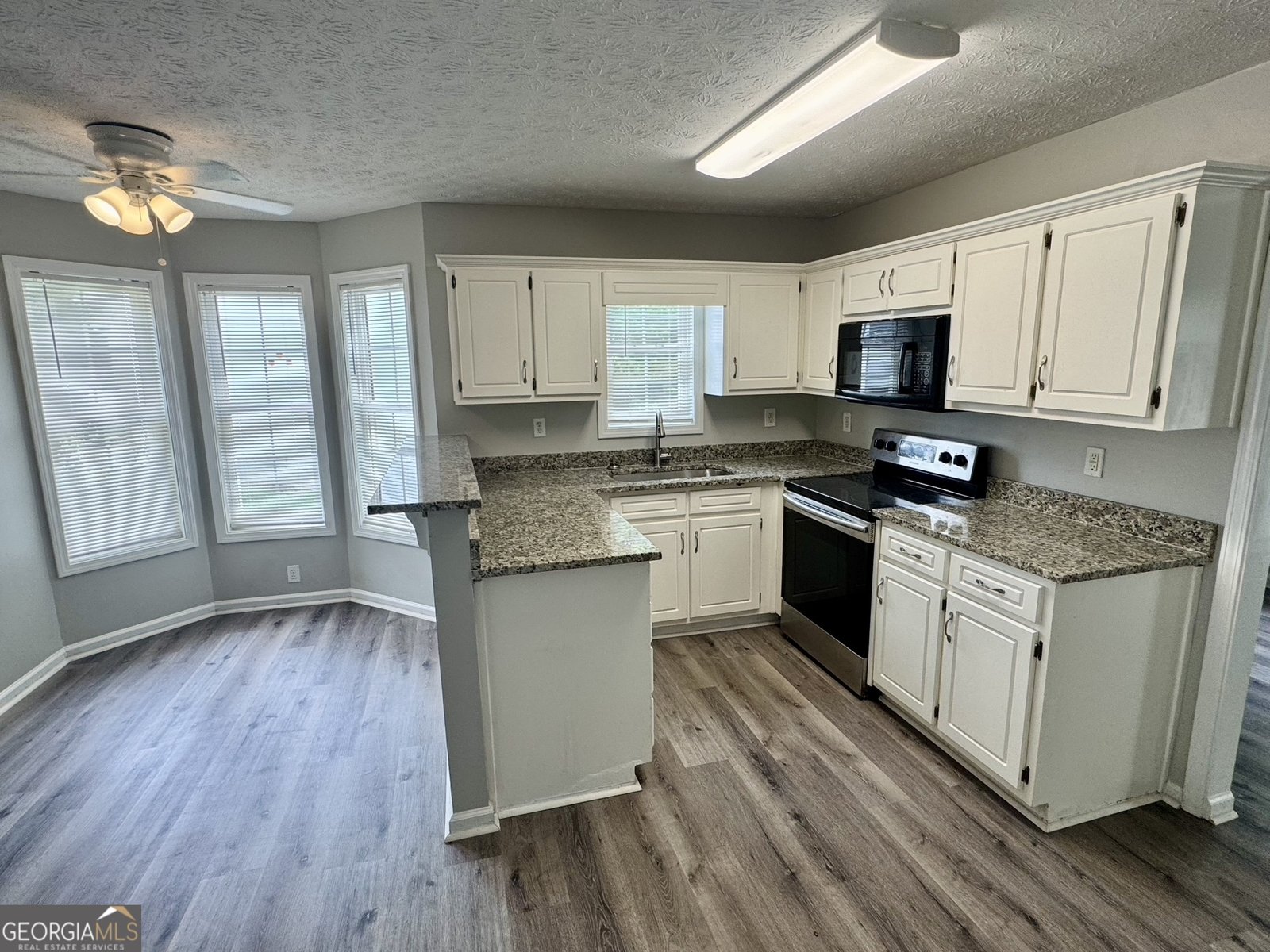 929 Kendall Park Drive Winder - 4