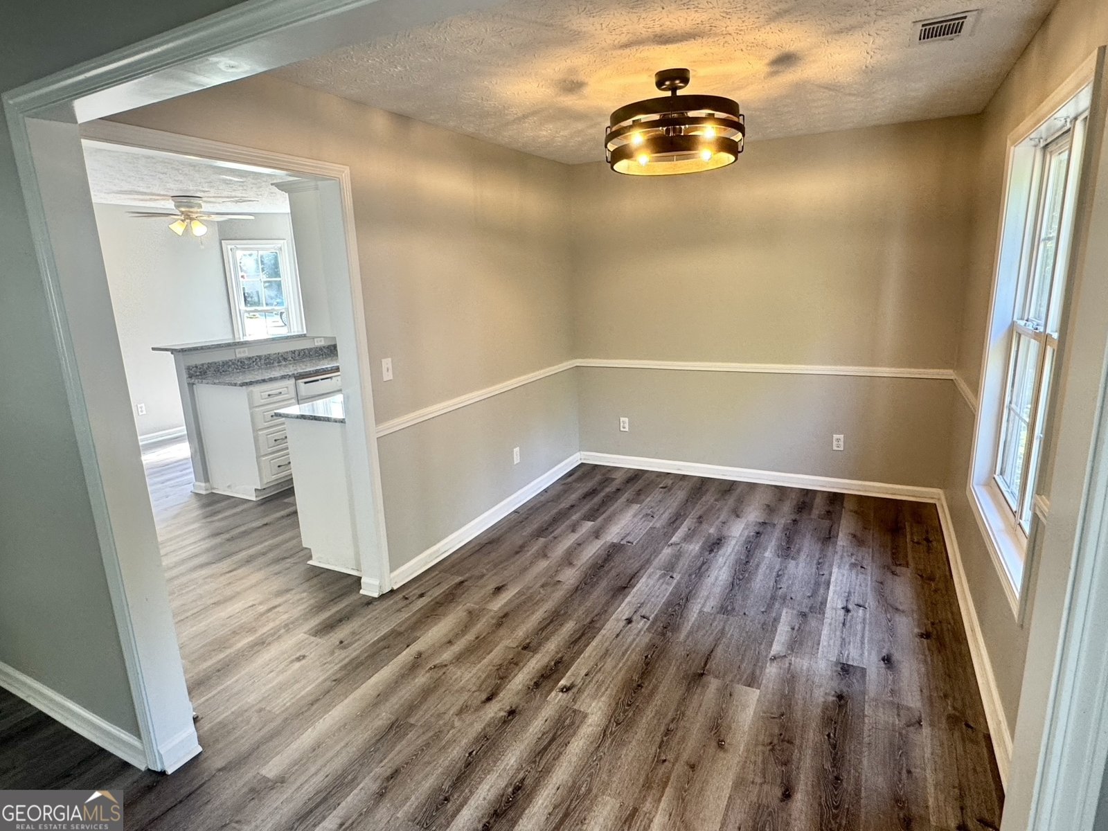 929 Kendall Park Drive Winder - 6