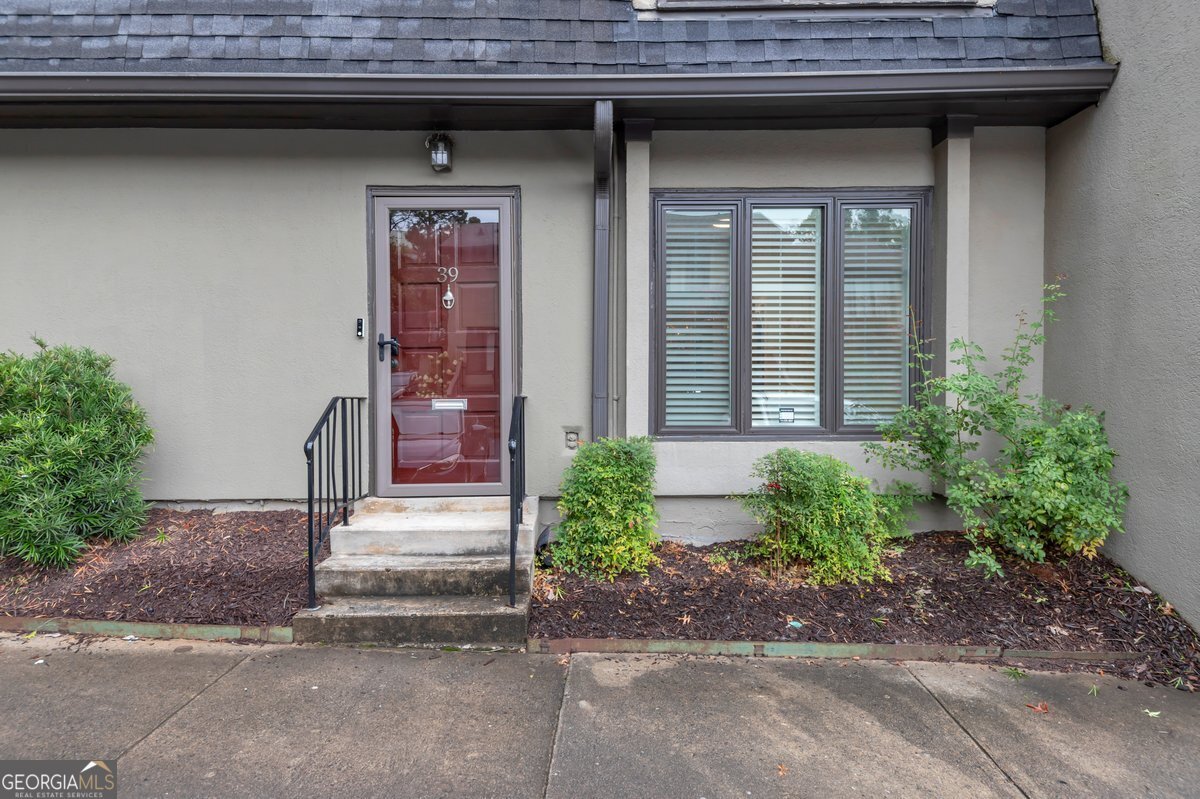 39 Ivy Gates Atlanta - 1