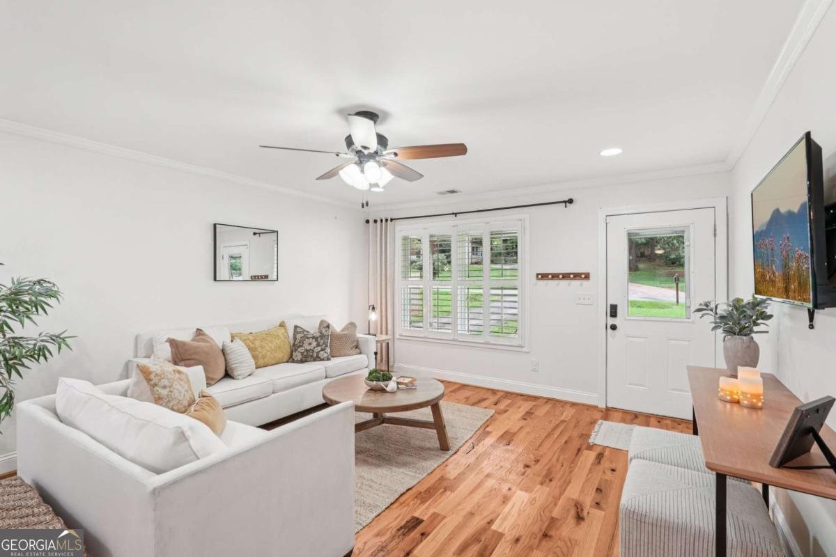 172 4th Street Emerson - 10