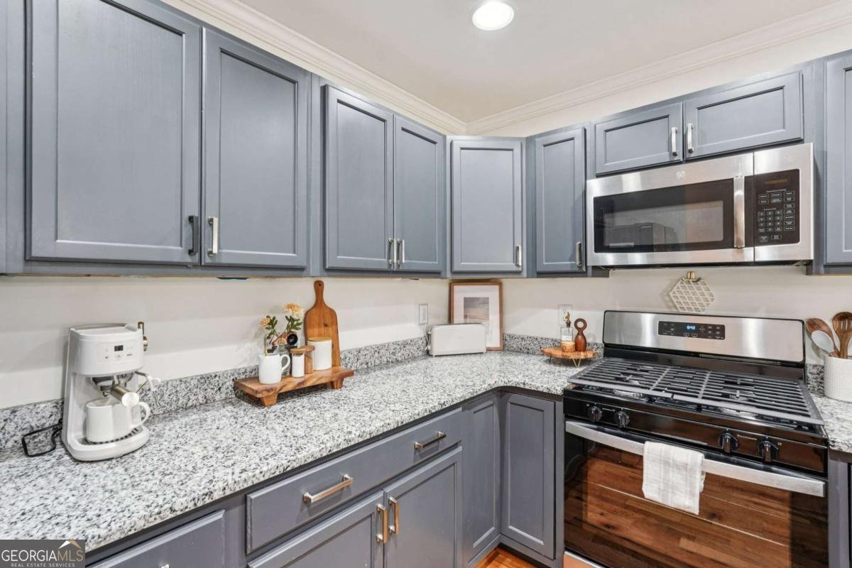 172 4th Street Emerson - 19