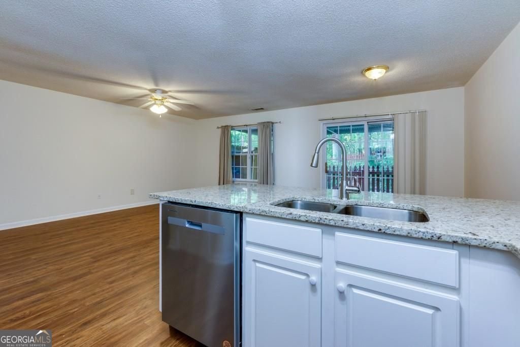 137 Venture Path Hiram - 12