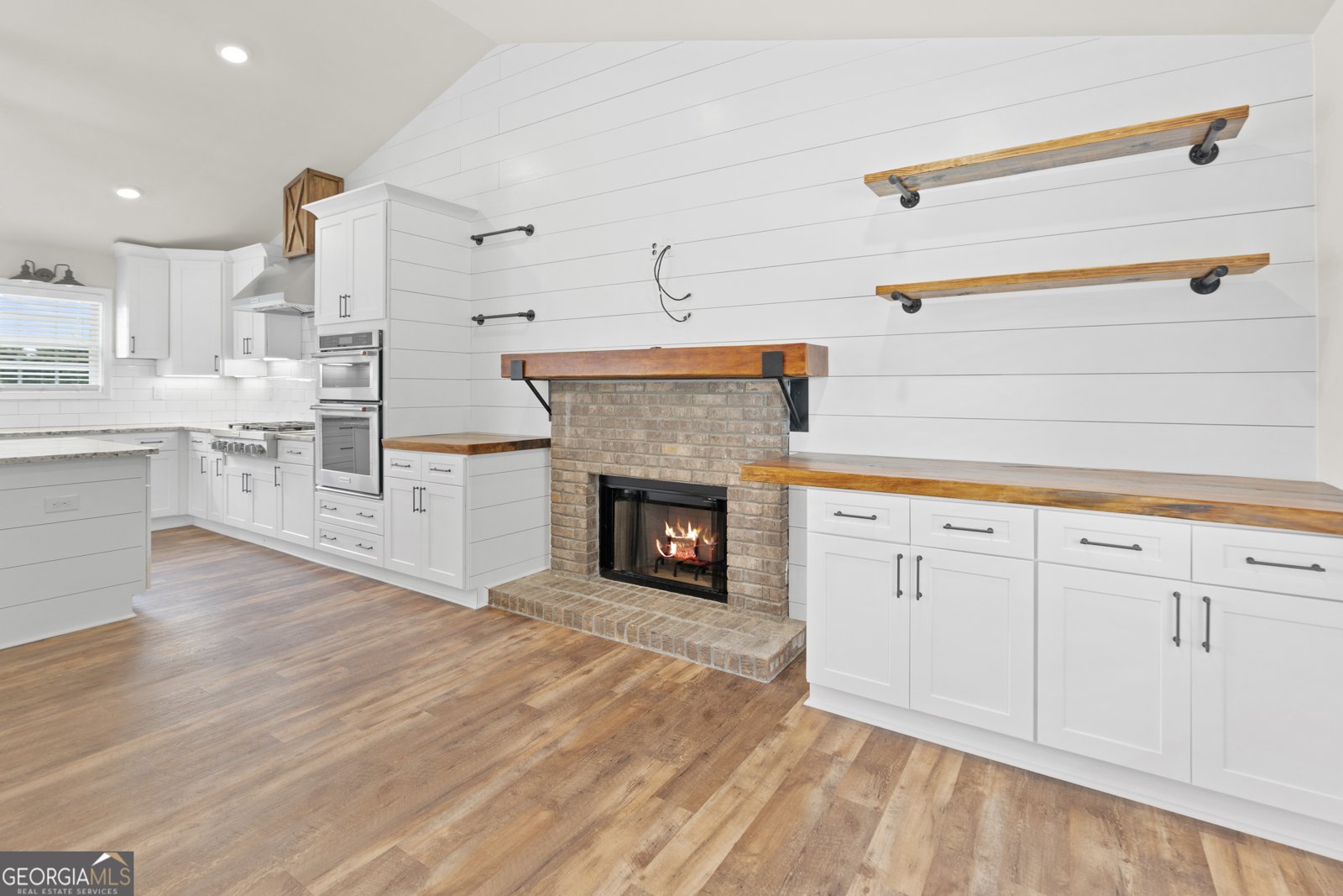 1214 Roxey Maxey Road Winder - 14