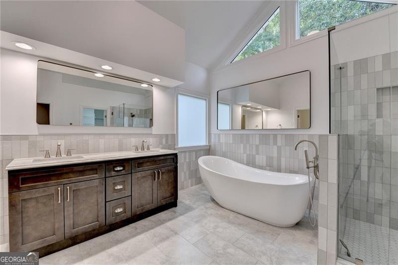 5700 Grove Point Road Alpharetta - 4