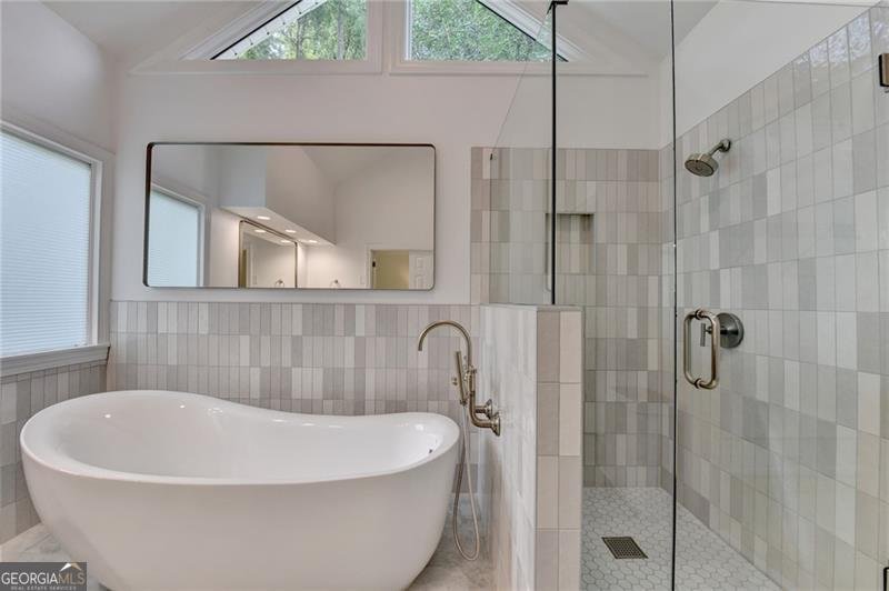 5700 Grove Point Road Alpharetta - 6