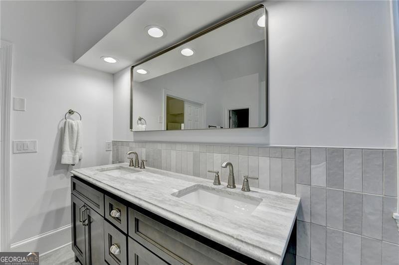 5700 Grove Point Road Alpharetta - 7