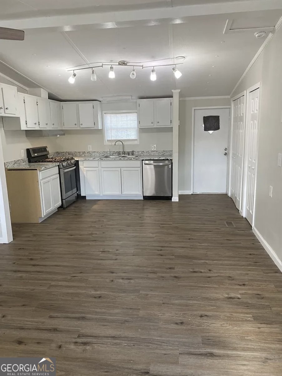 44 Britt Street Sparta - 4