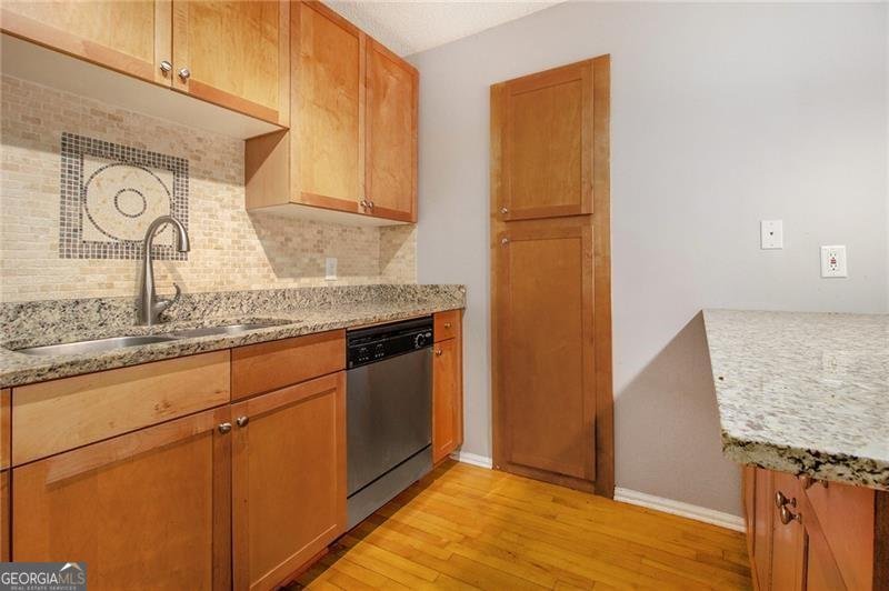 2657 Lenox Road Atlanta - 12