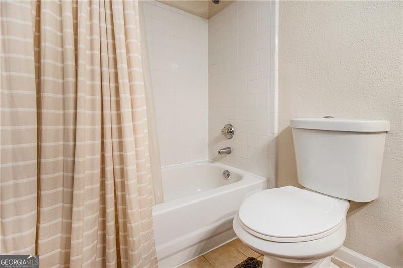 2657 Lenox Road Atlanta - 25