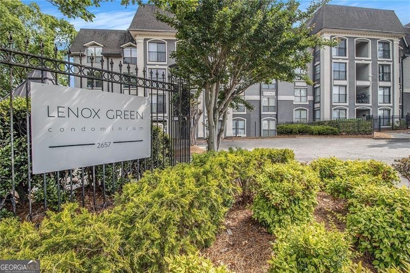 2657 Lenox Road Atlanta - 27