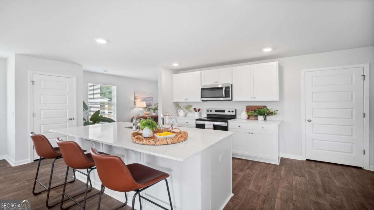 1025 Lakes Boulevard Brunswick - 10