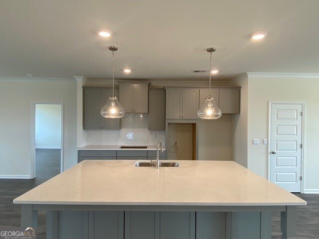 1801 Quaker Hampton - 7