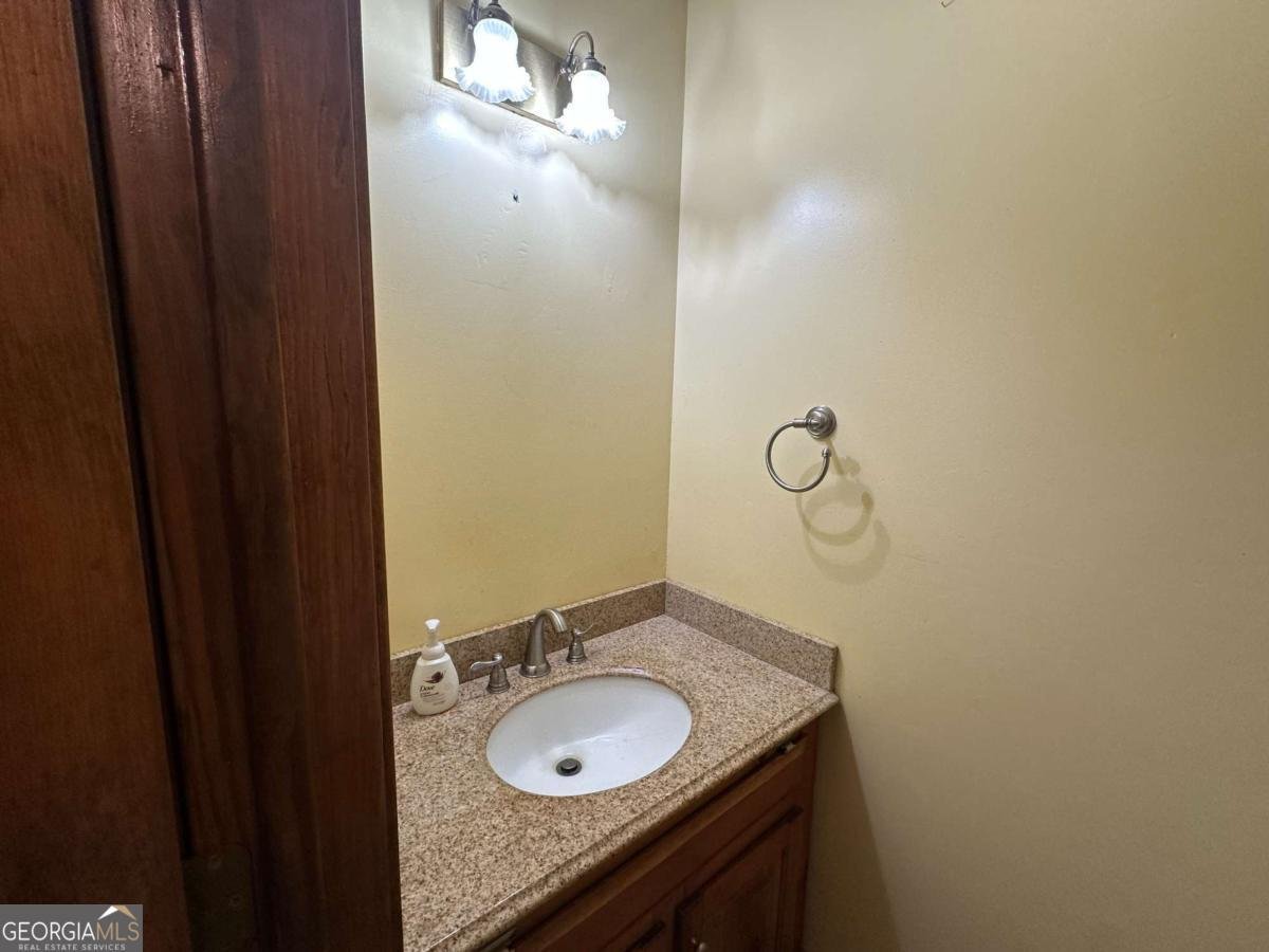 604 Apache Trail Woodstock - 16