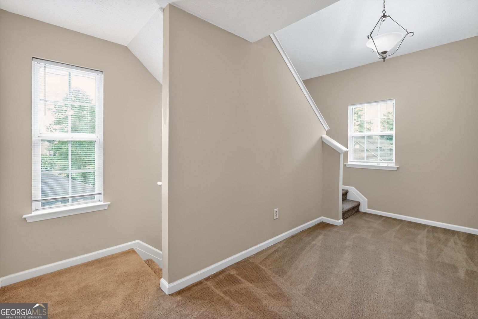 2446 Garnet Avenue Riverdale - 13