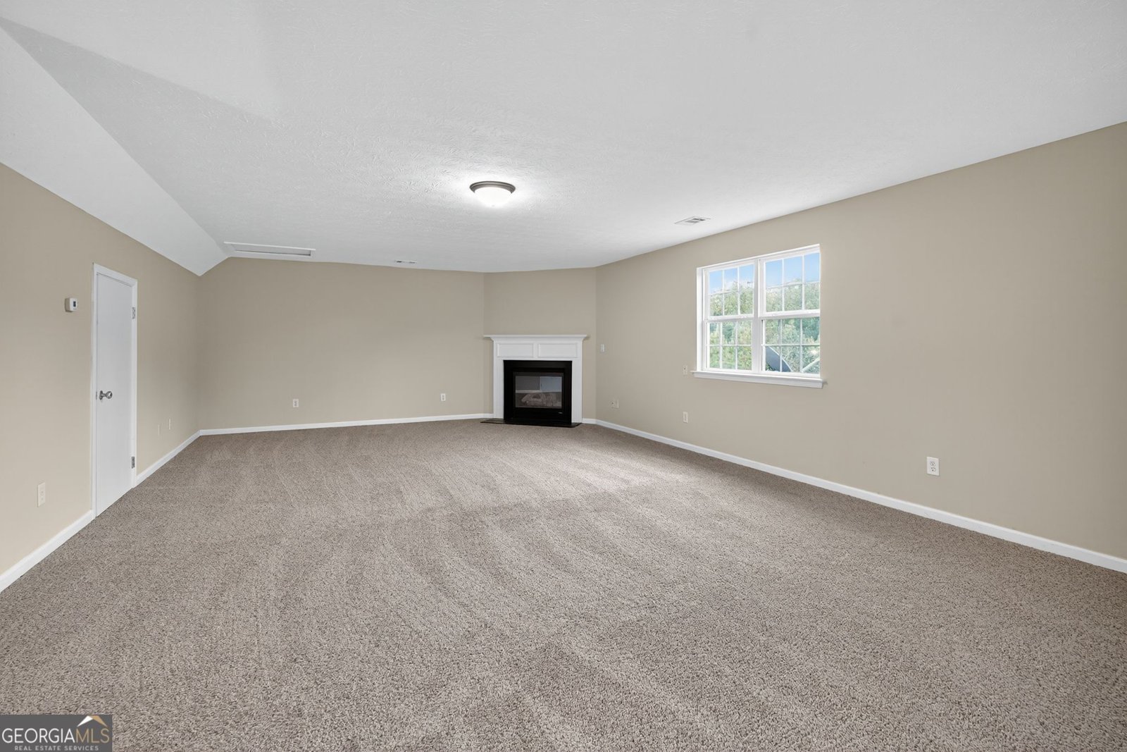 2446 Garnet Avenue Riverdale - 15