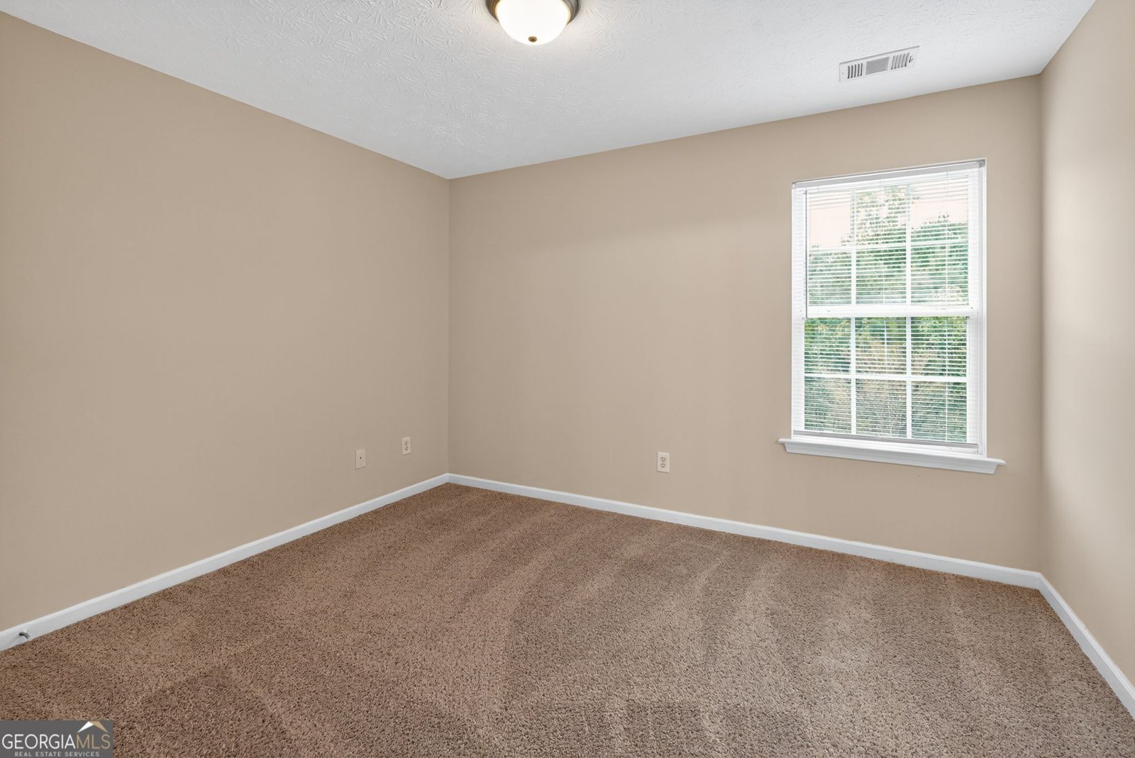 2446 Garnet Avenue Riverdale - 16