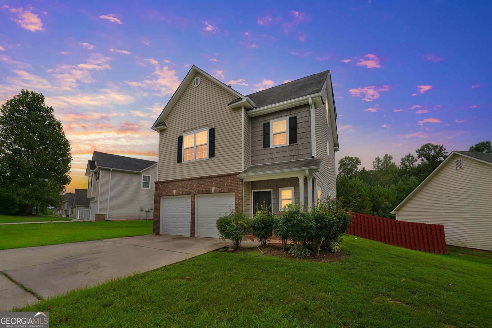 2446 Garnet Avenue Riverdale - 2