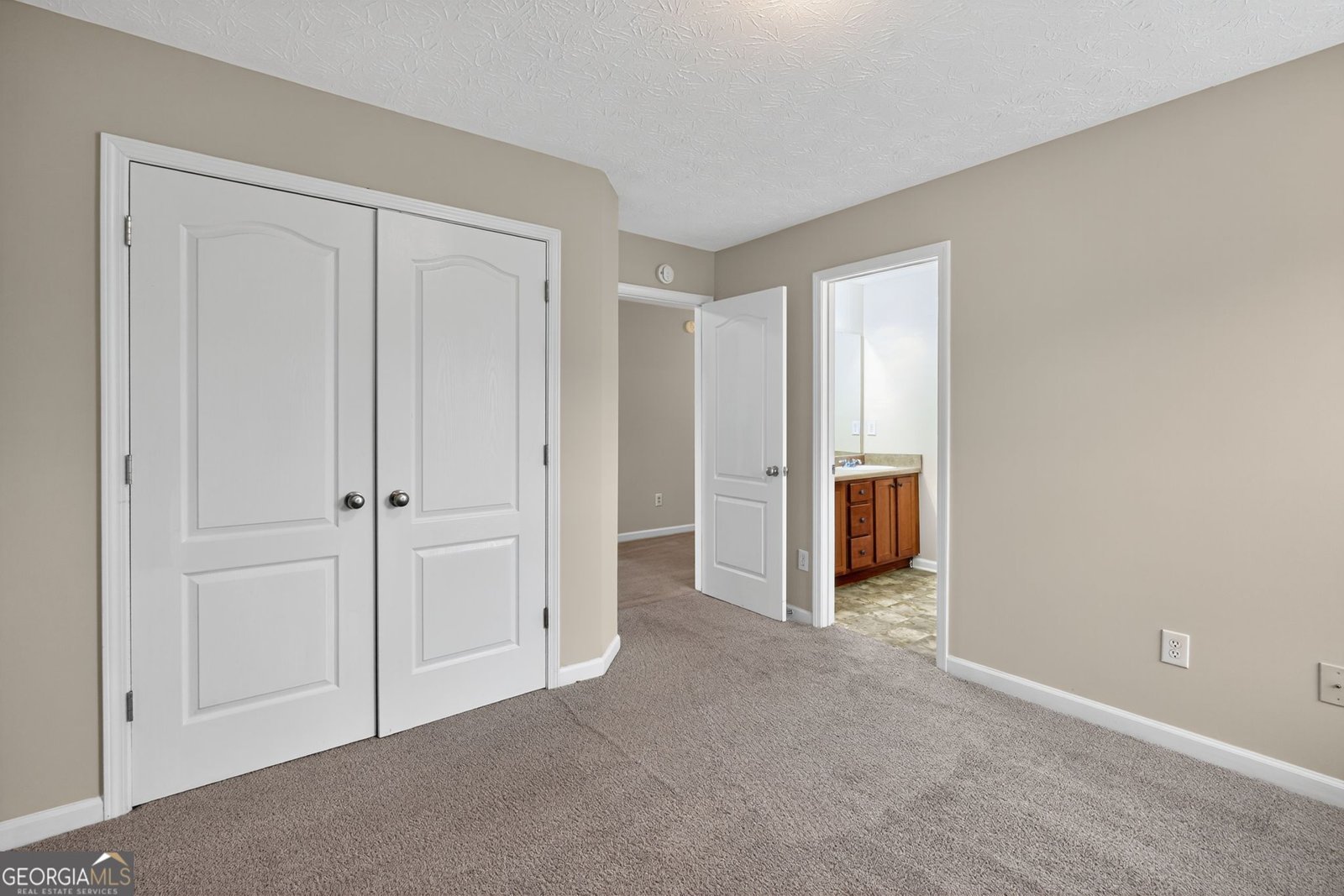 2446 Garnet Avenue Riverdale - 27