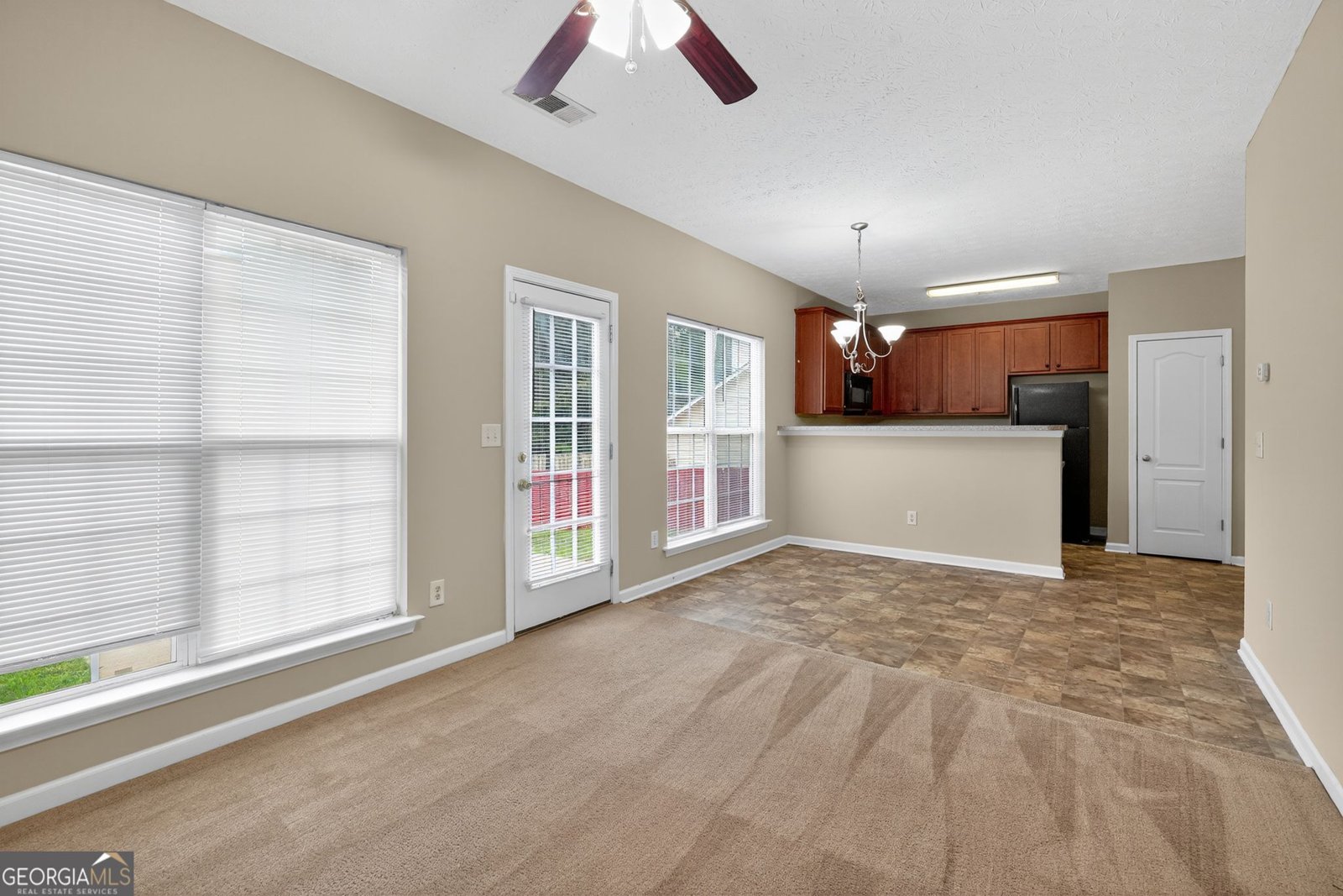 2446 Garnet Avenue Riverdale - 9