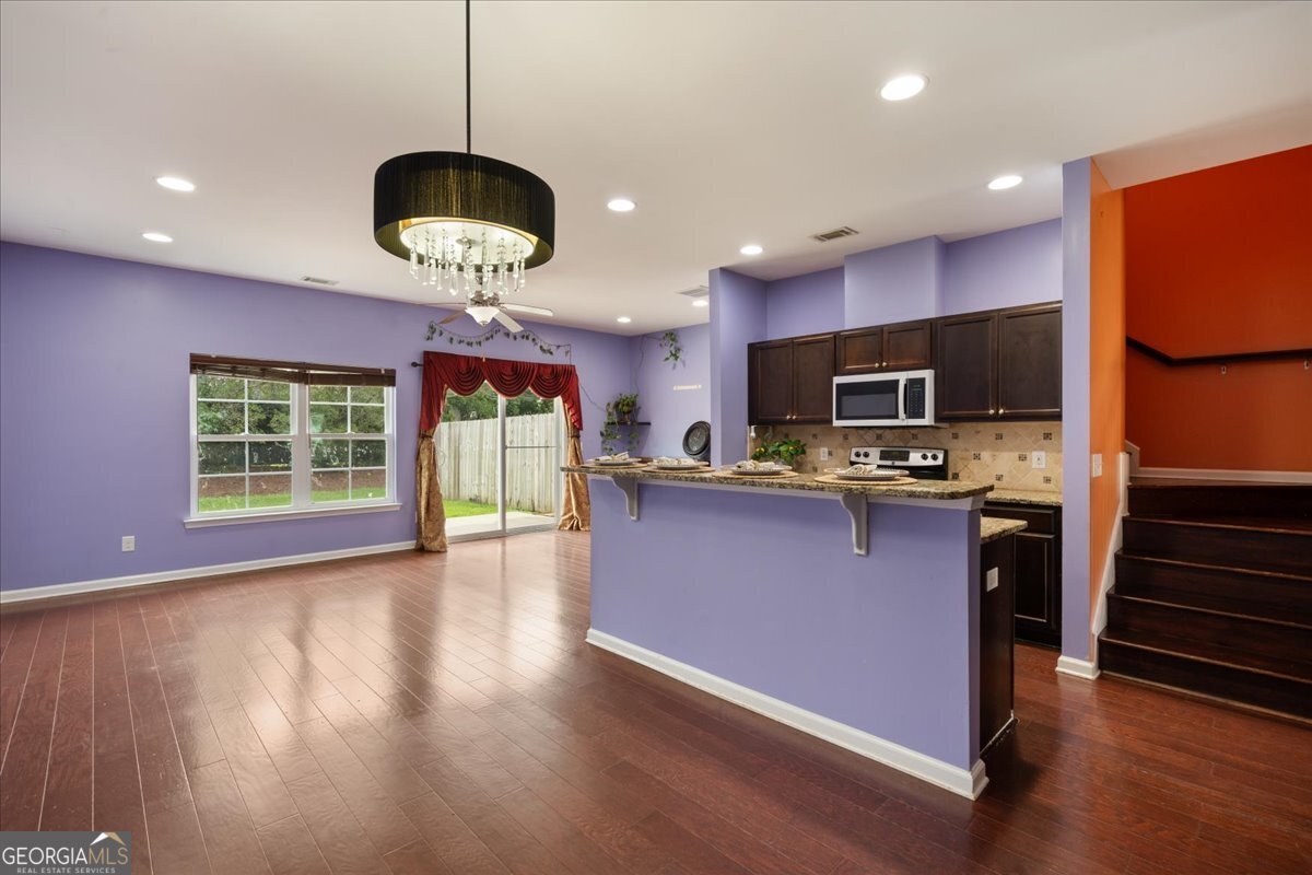 355 Cantle Drive Richmond Hill - 7