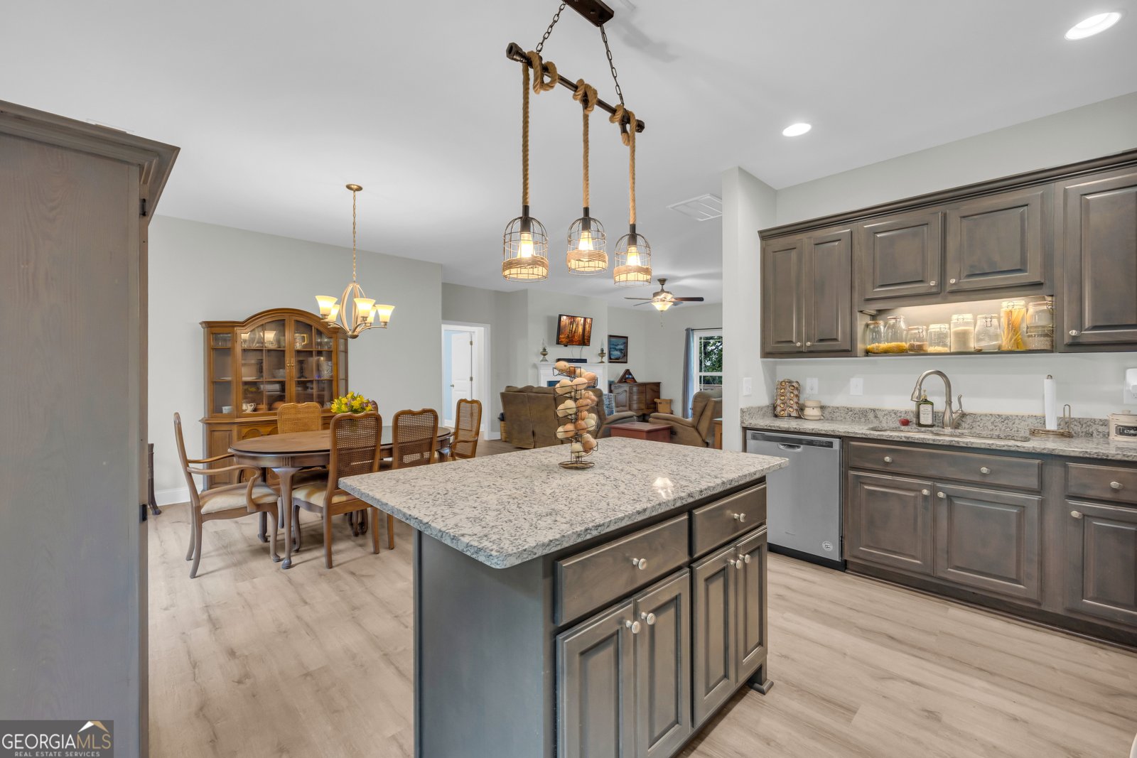 945 HANK FRY Road Clarkesville - 22