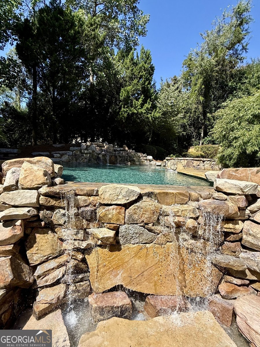 5027 Green Pine Drive Atlanta - 3