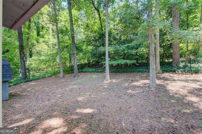8531 Lake Drive Snellville - 32