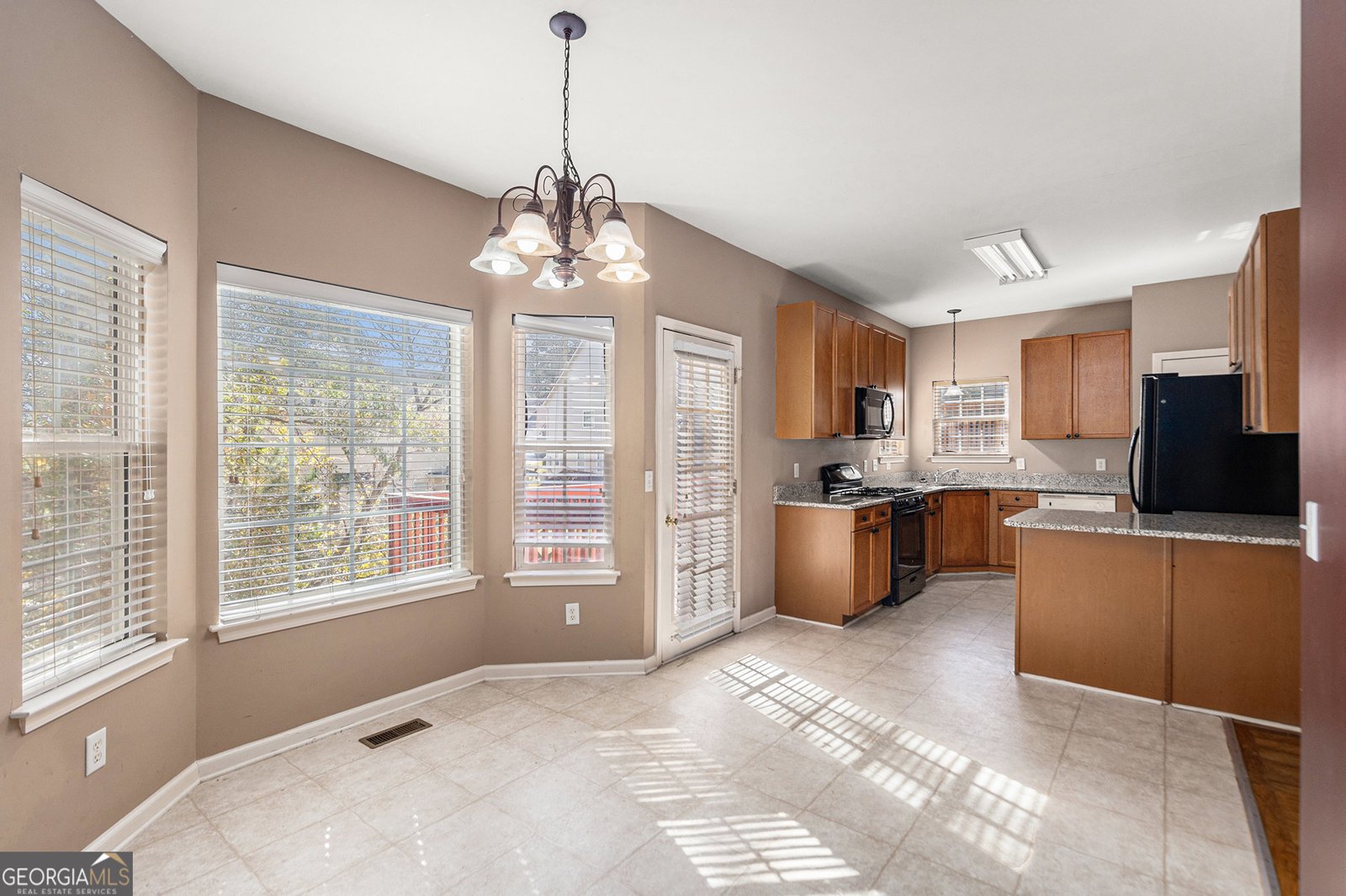 5977 Rosie Lane Mableton - 13