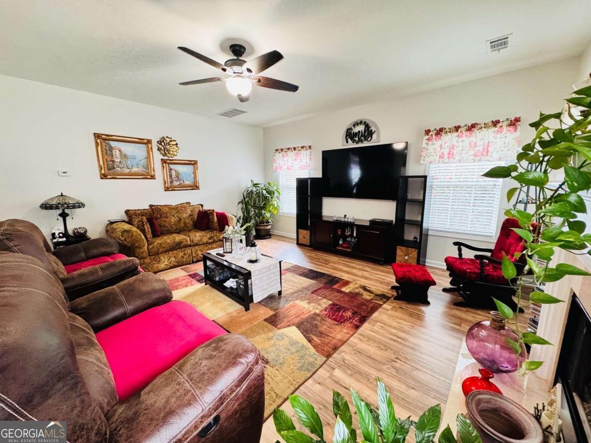 1216 Saint James Place Loganville - 11
