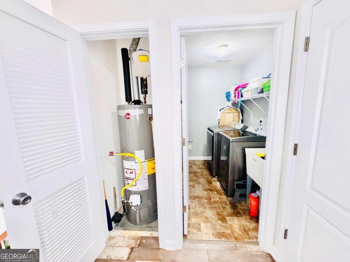 1216 Saint James Place Loganville - 39