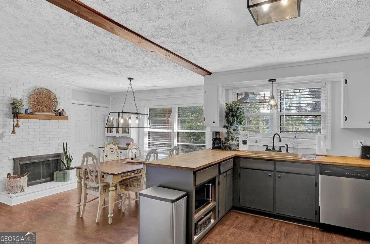 889 Freehome Road Canton - 33