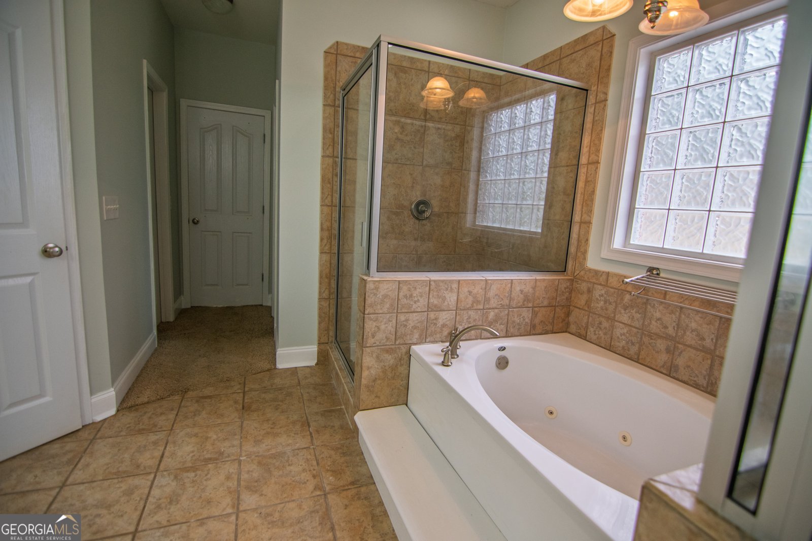 60 Rose Anne Loop Hamilton - 15