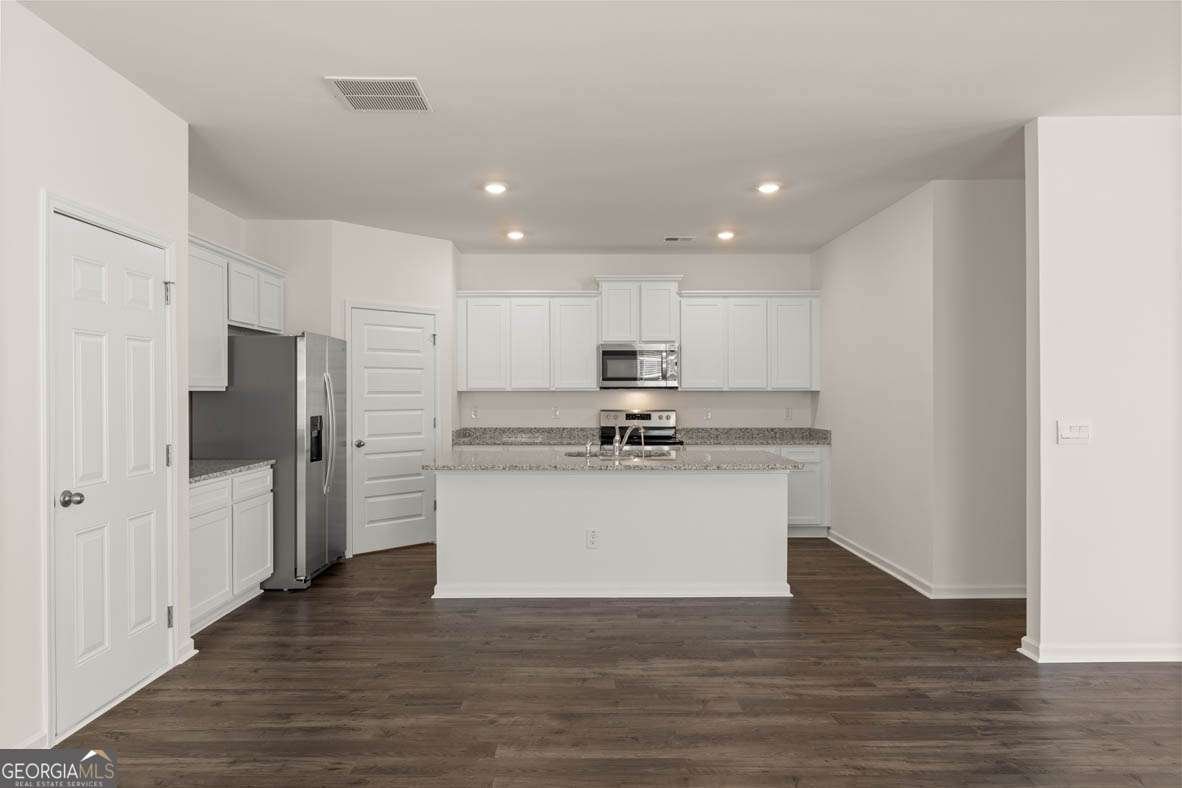 6100 Knickerbocker Street Mableton - 2