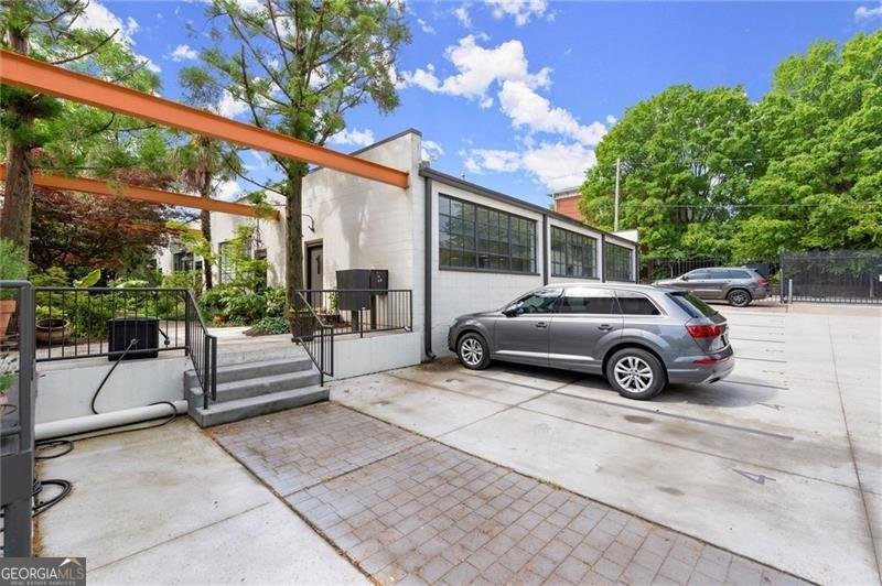 830 Dekalb Avenue Atlanta - 29