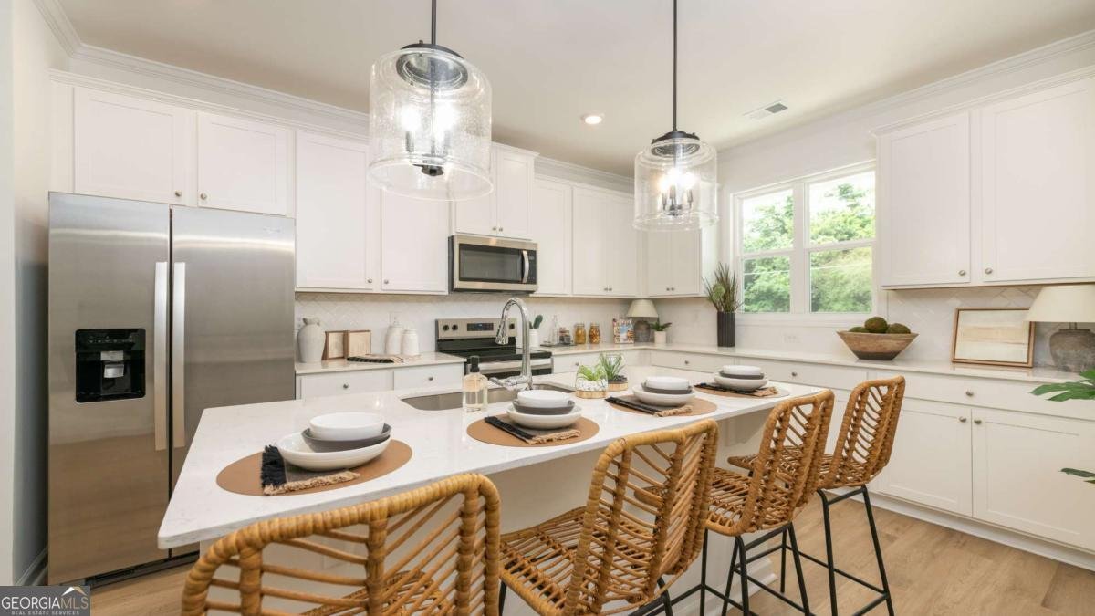 6221 Honeybell Alley Mableton - 1