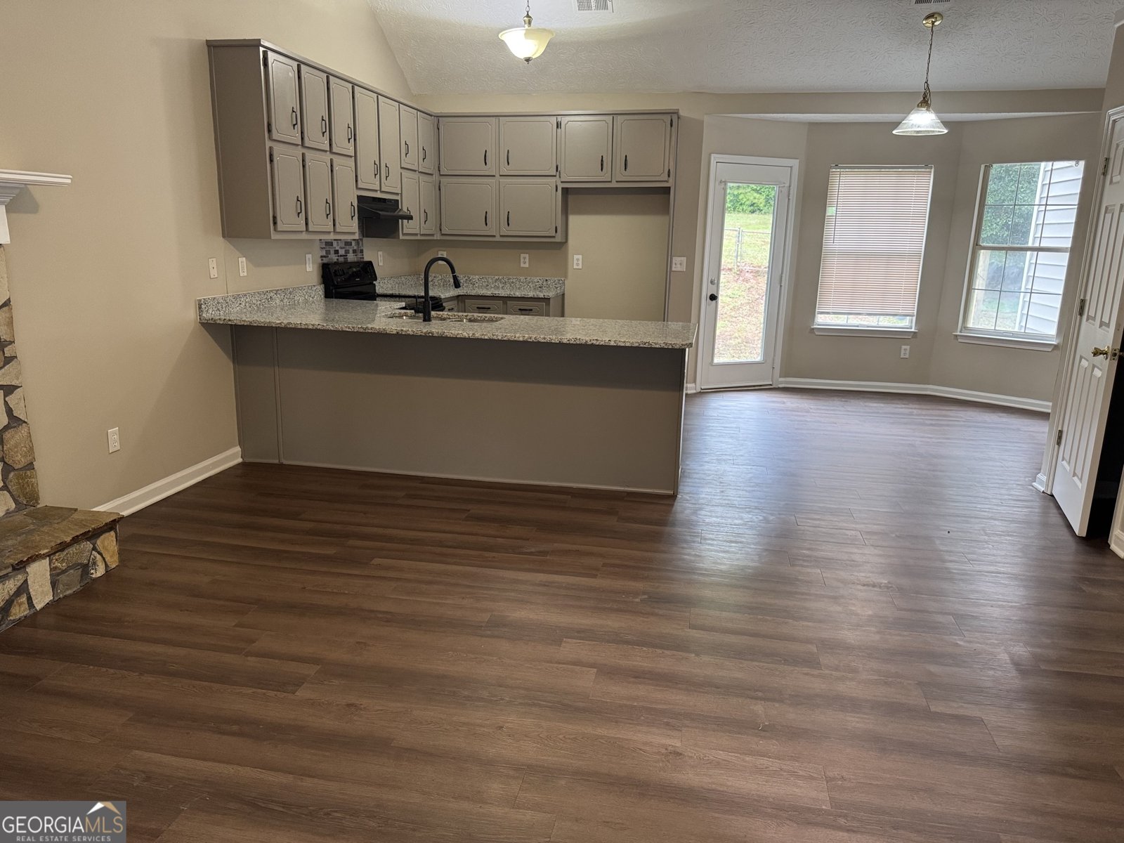 533 Grove Pointe Court Locust Grove - 4