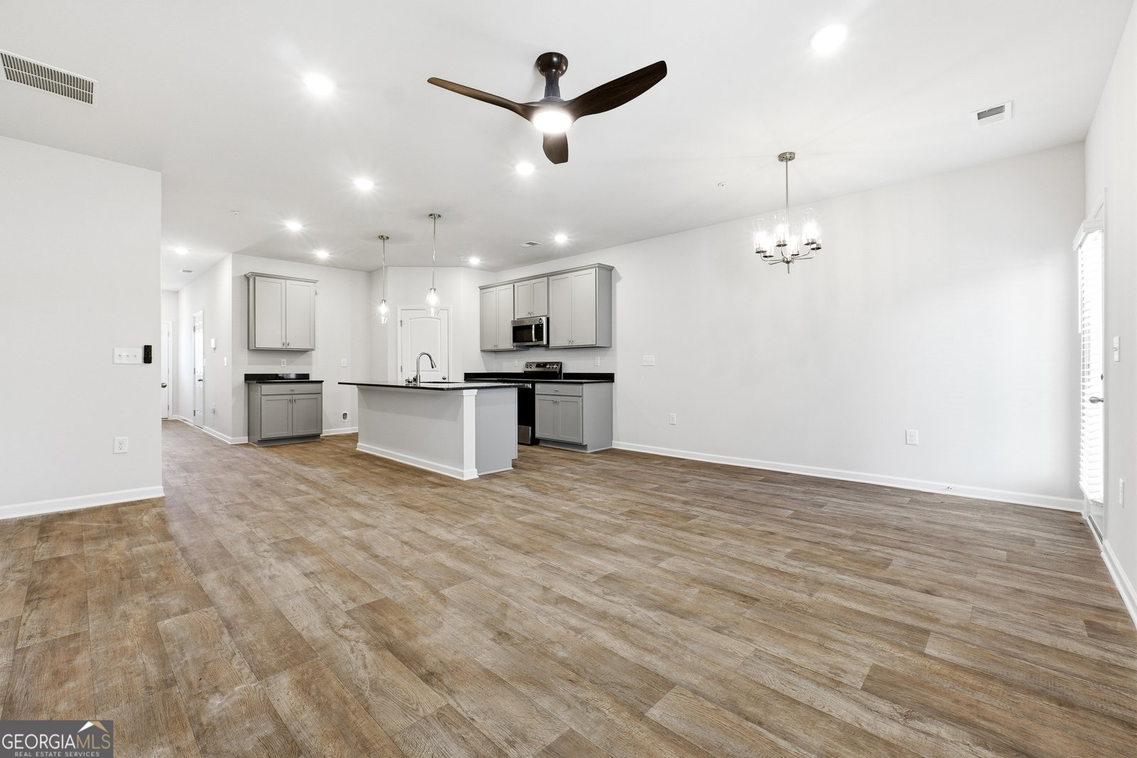 8371 Columbia Court Palmetto - 8