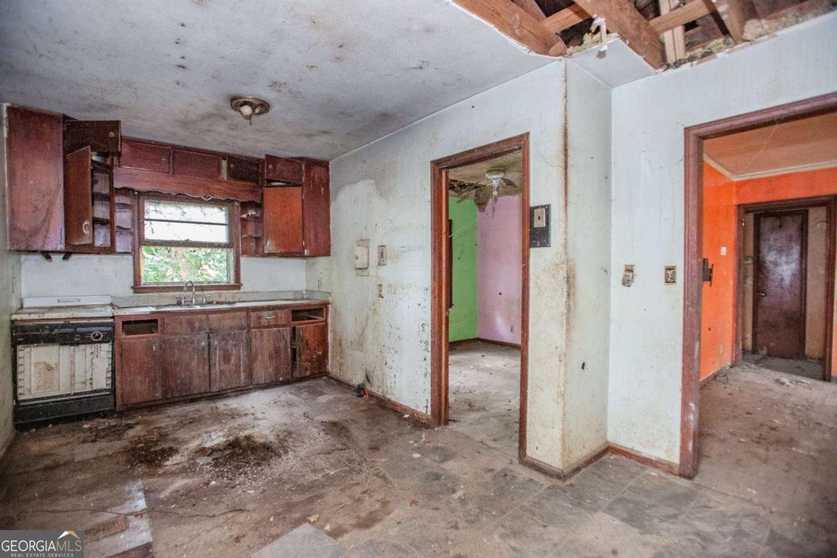4376 Old Jonesboro Road Forest Park - 4