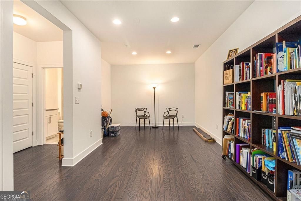 886 Stone Crest Road Atlanta - 8