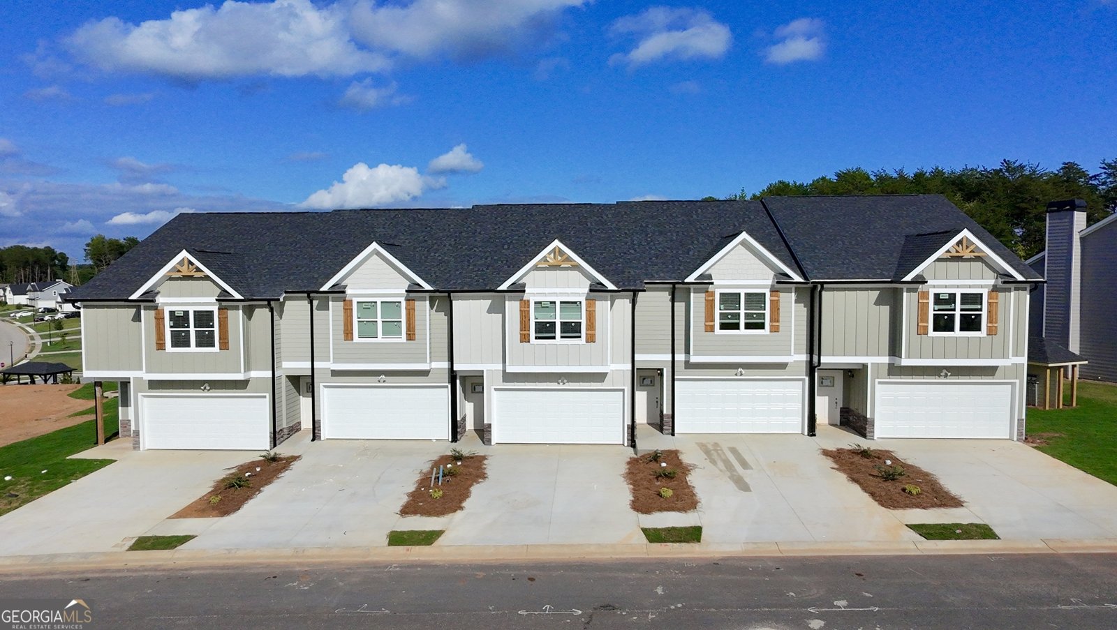 6326 Pine Ridge Point Lula - 2
