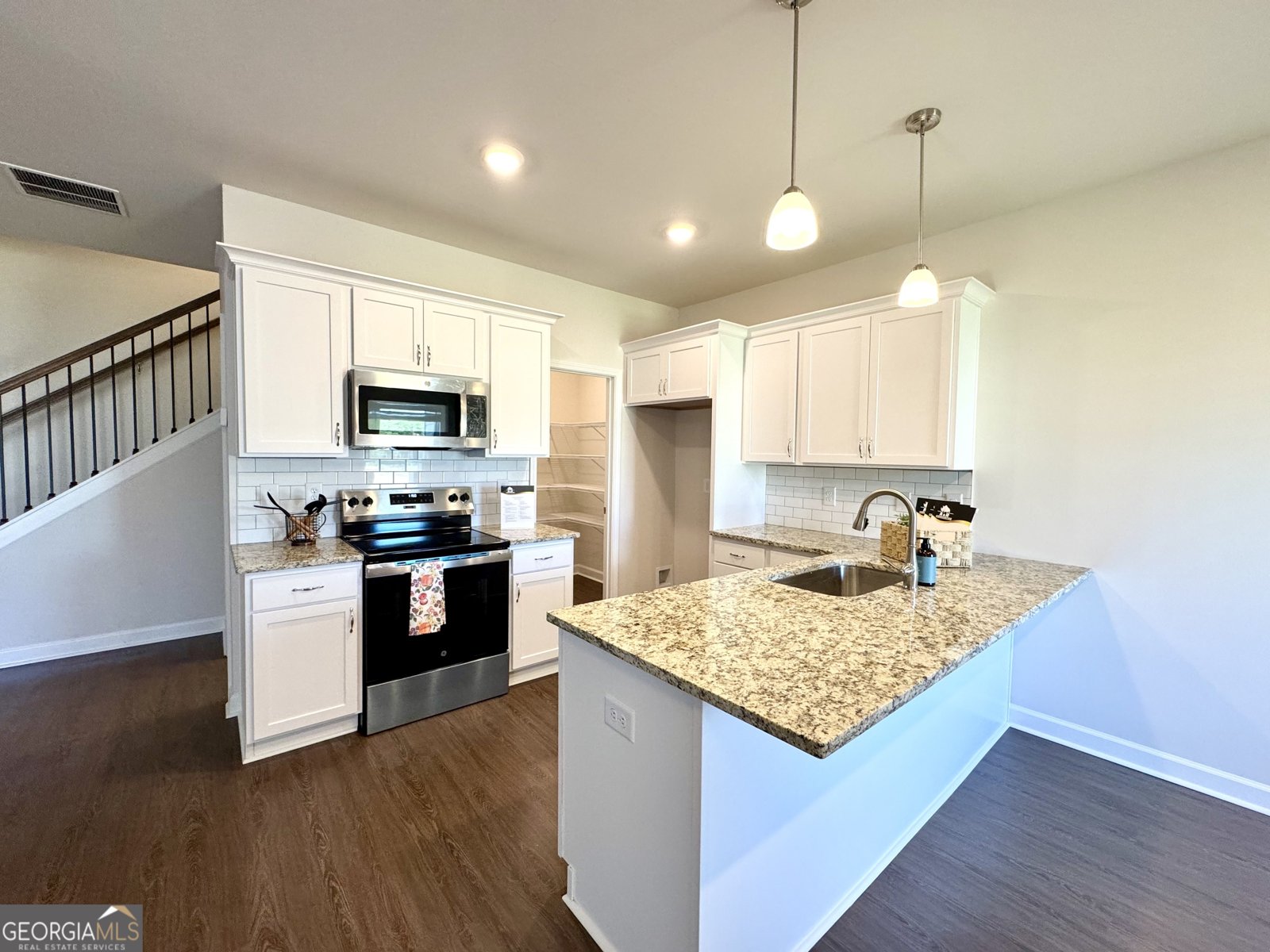 6326 Pine Ridge Point Lula - 7