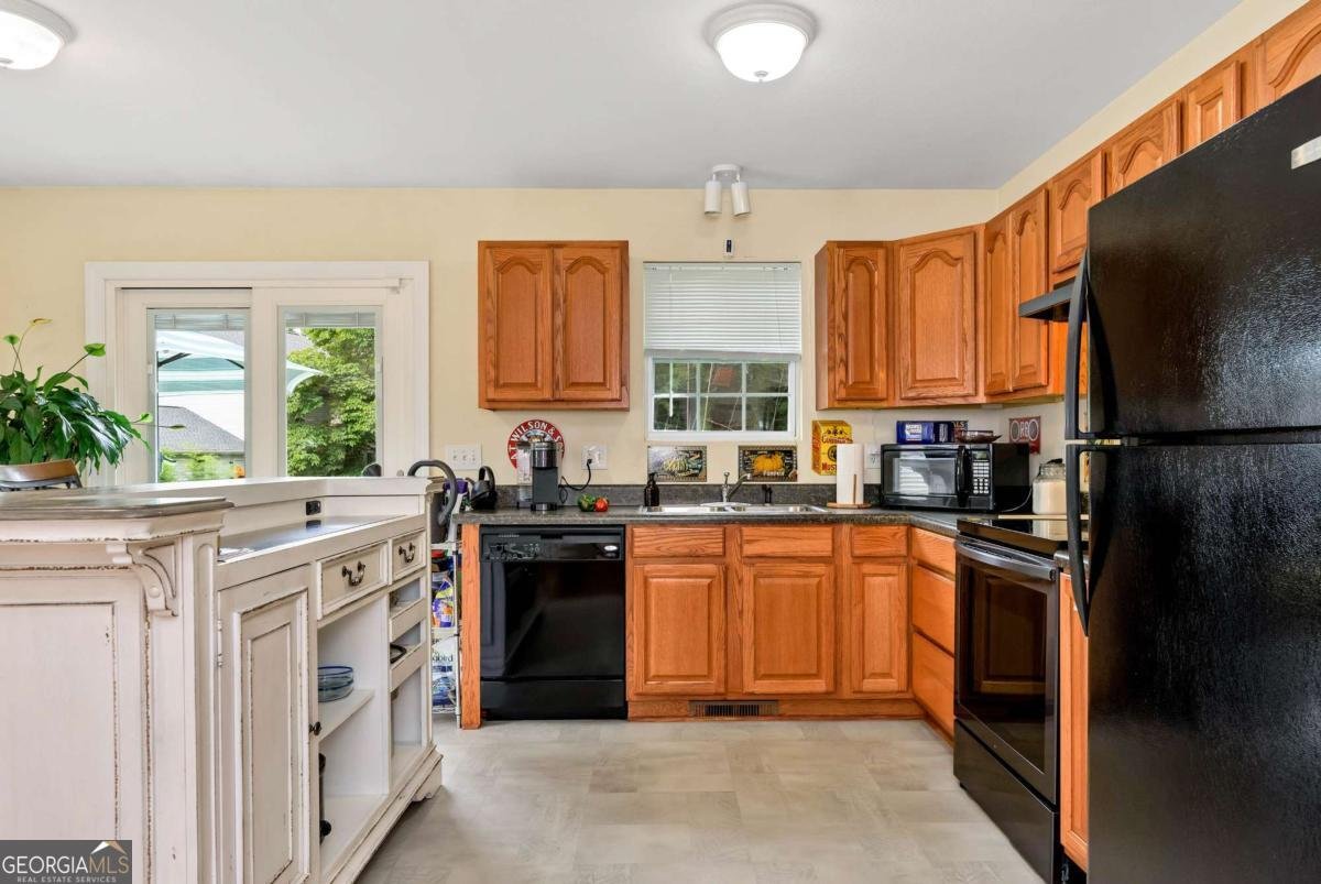 152 Russ Circle Clarkesville - 14