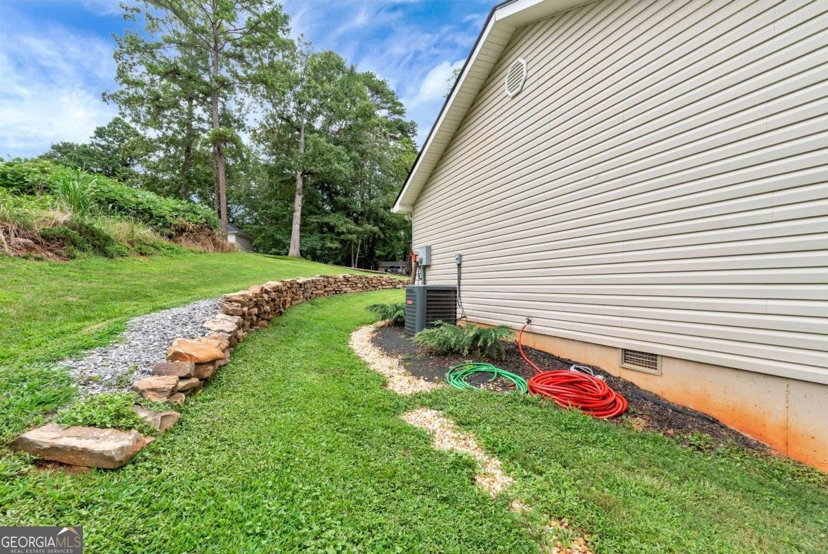 152 Russ Circle Clarkesville - 32
