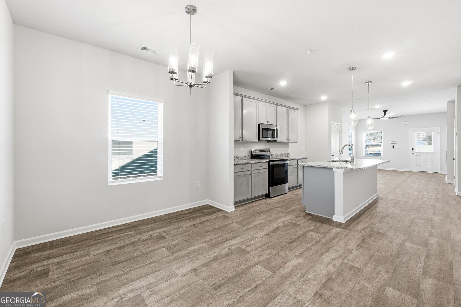 8373 Columbia Court Palmetto - 10