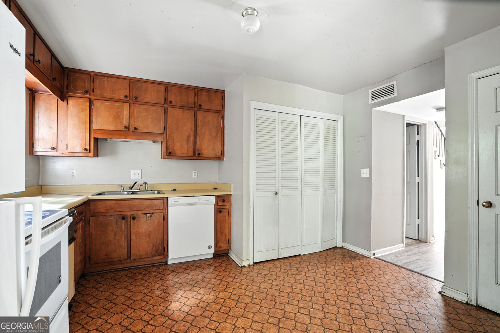 4500 Shannon Boulevard Union City - 10