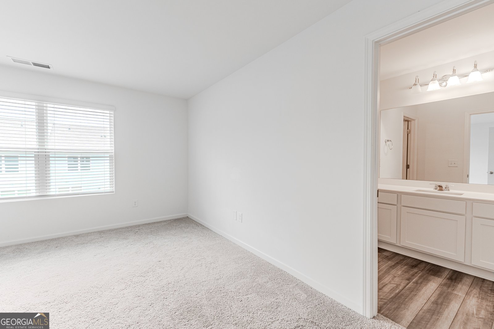 202 Fenchurch Way Cartersville - 3