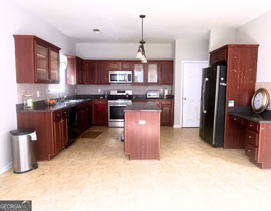 415 Tea Rose Lane Stockbridge - 10