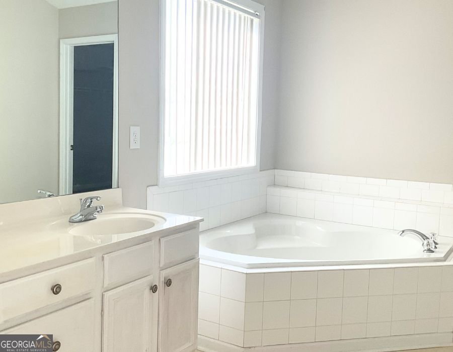 415 Tea Rose Lane Stockbridge - 16
