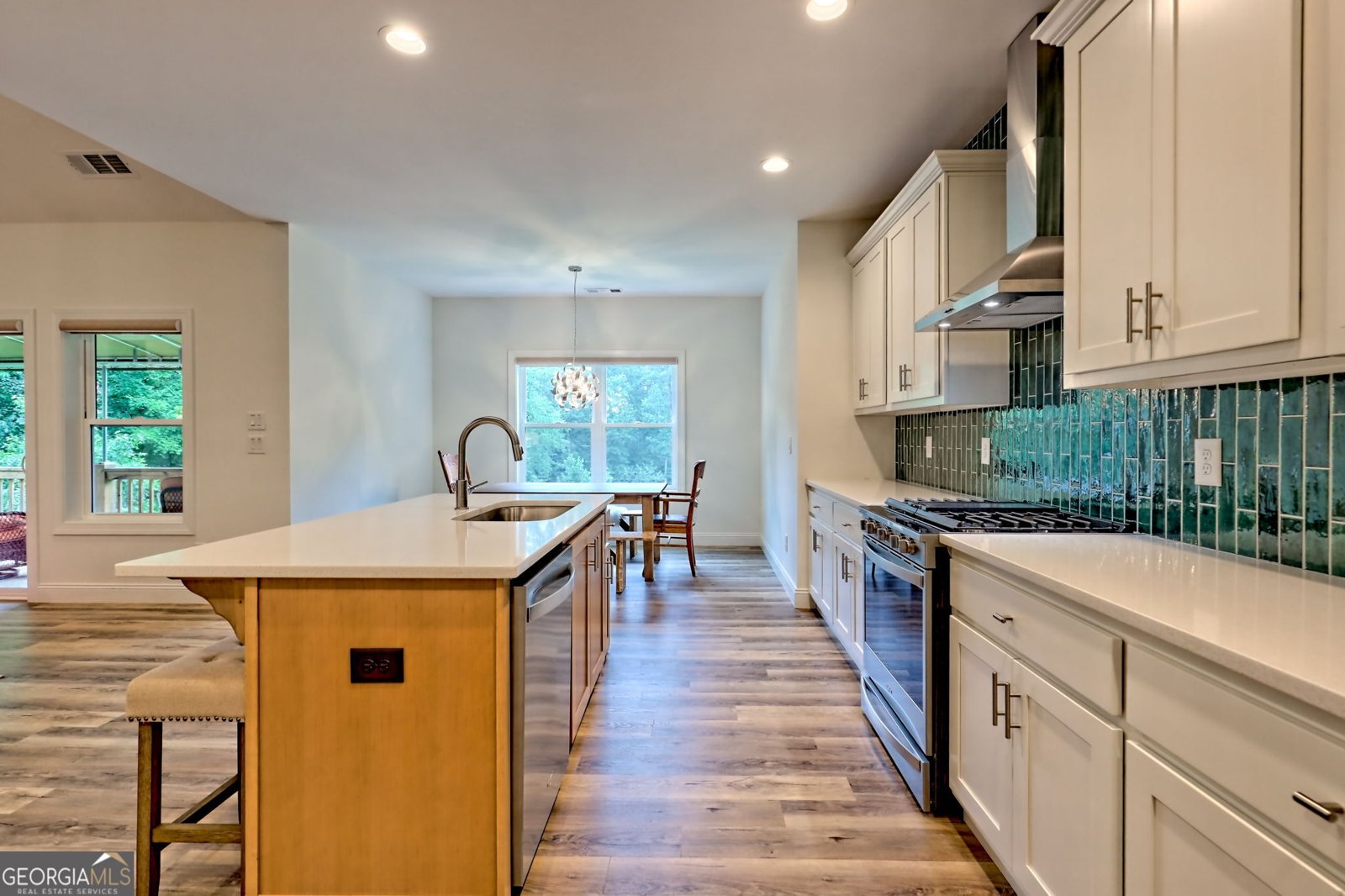 1060 Chatuge Village Circle Hayesville - 71